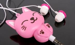 Tai nghe h&igrave;nh th&uacute; c&oacute; d&acirc;y r&uacute;t